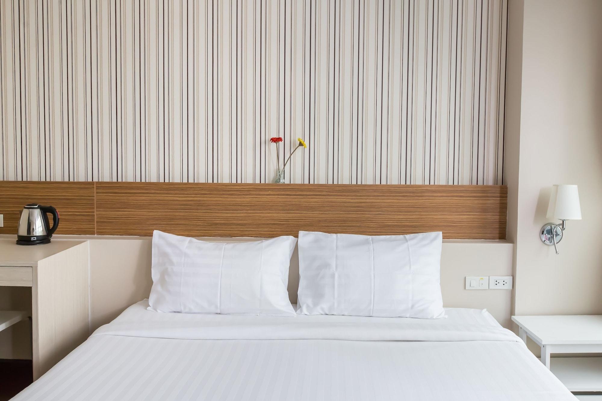Snooze Hotel Thonglor Бангкок Екстер'єр фото