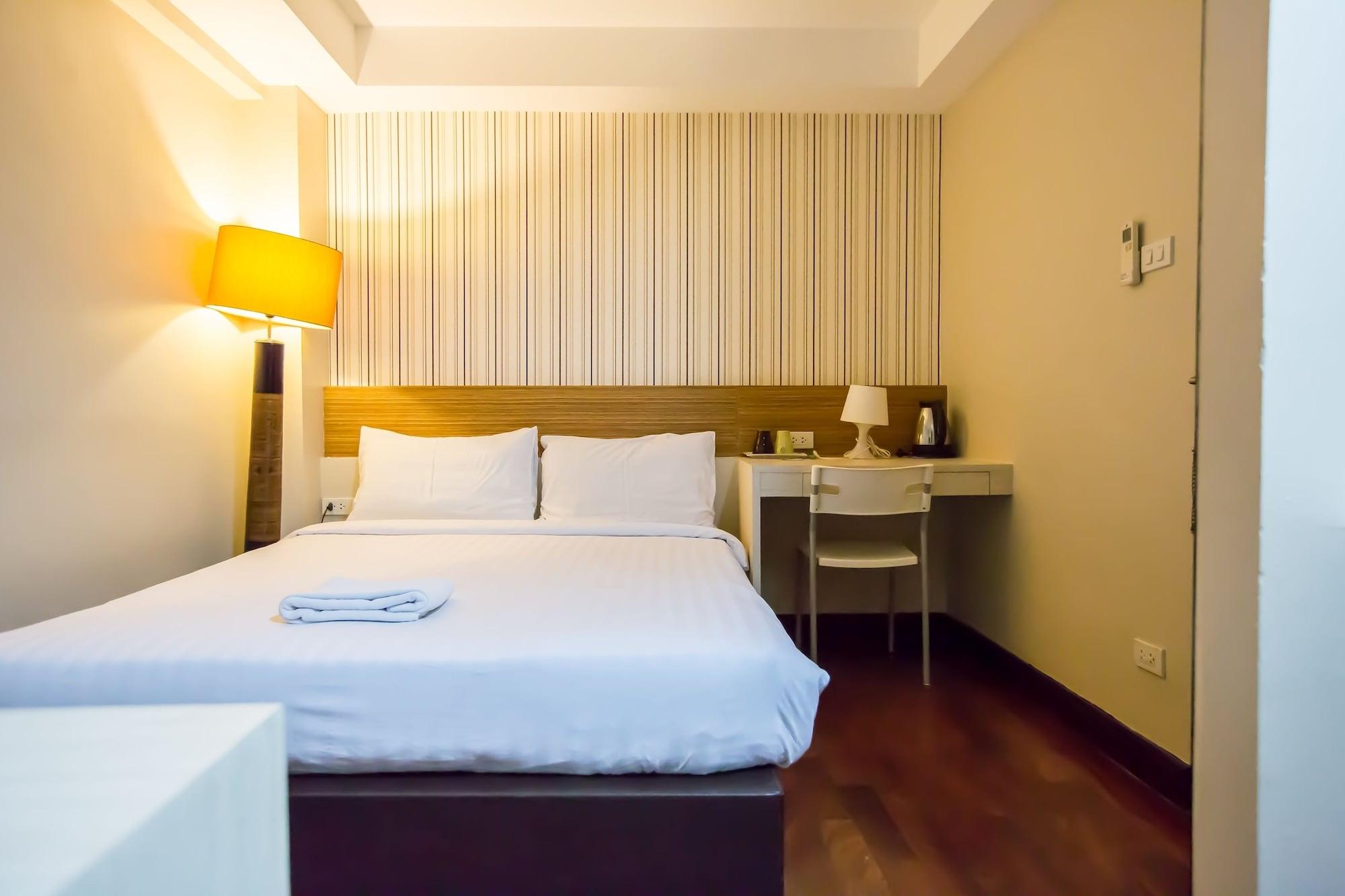 Snooze Hotel Thonglor Бангкок Екстер'єр фото