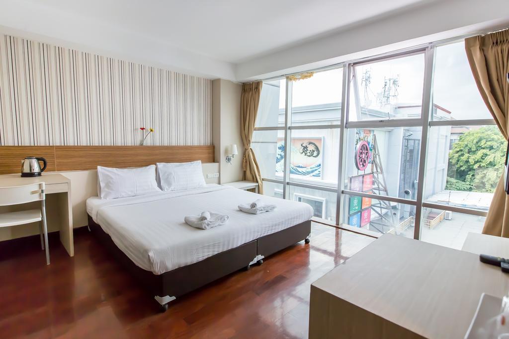 Snooze Hotel Thonglor Бангкок Екстер'єр фото