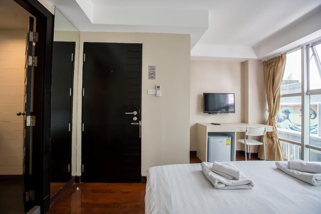Snooze Hotel Thonglor Бангкок Екстер'єр фото