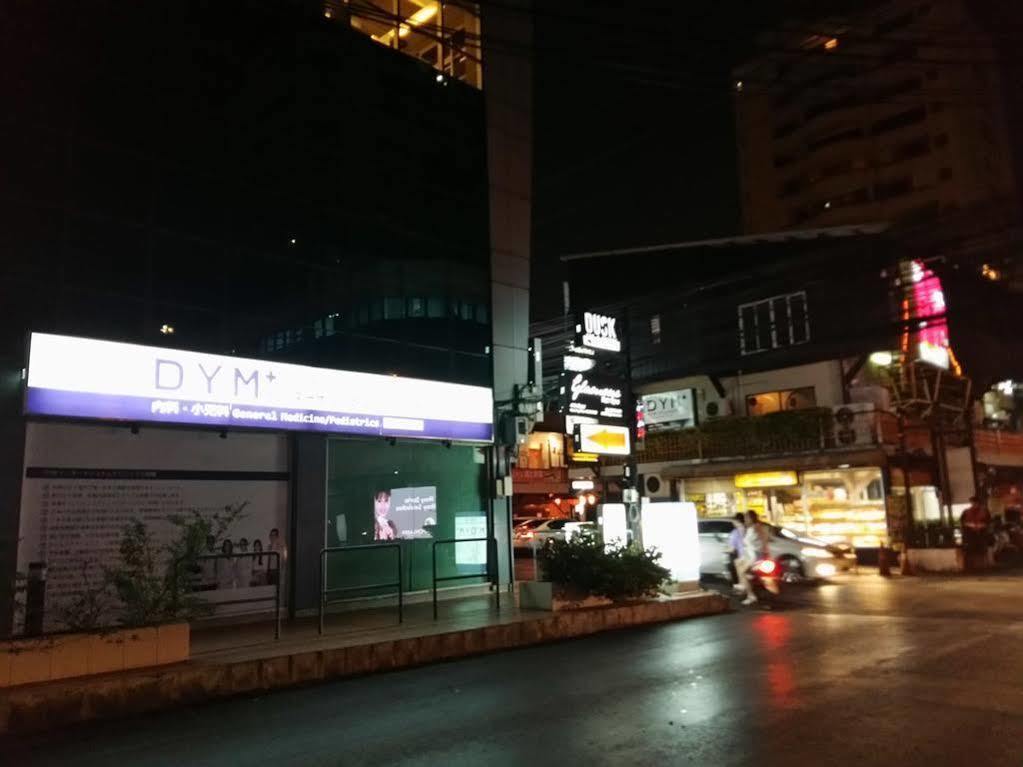 Snooze Hotel Thonglor Бангкок Екстер'єр фото