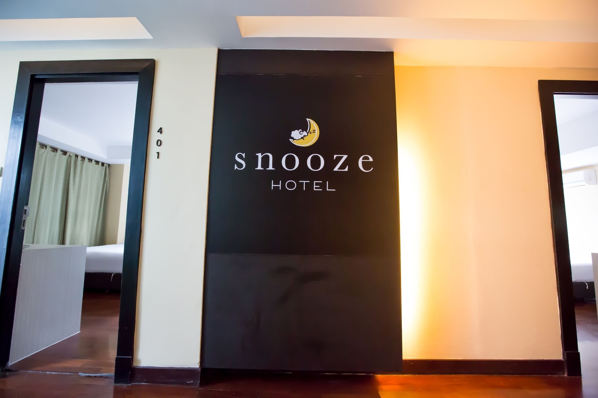 Snooze Hotel Thonglor Бангкок Екстер'єр фото
