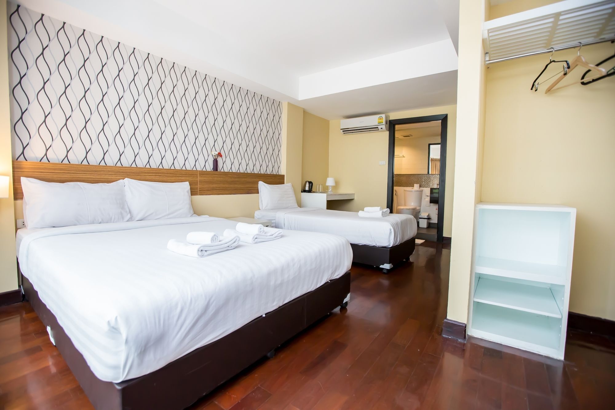 Snooze Hotel Thonglor Бангкок Екстер'єр фото